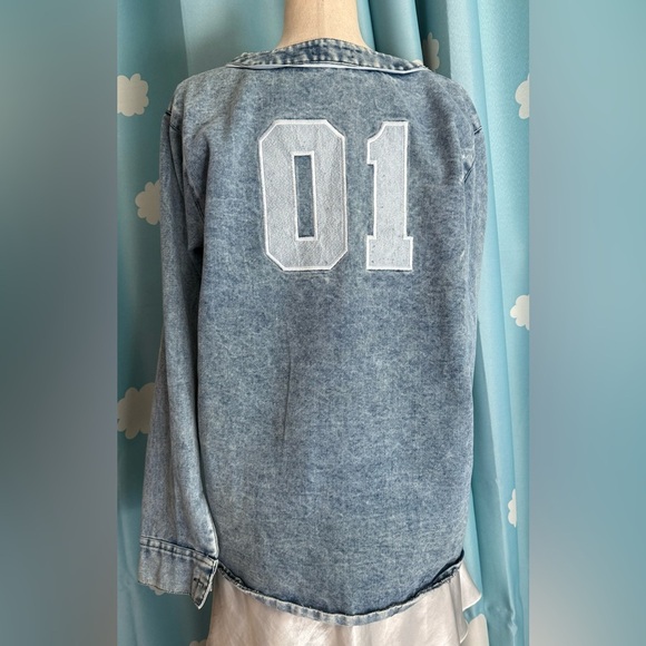 Acid washed Brooklyn Jean shirt- XL - Picture 4 of 7